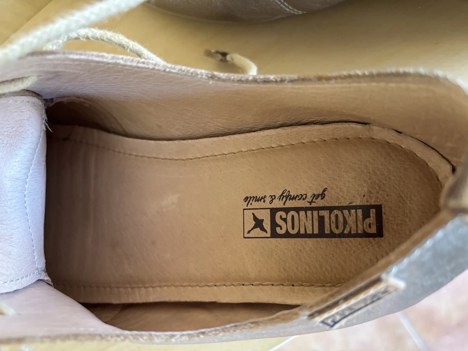 Zapatos Pikolinos Calabria Mujer Talla 39/8.5 Cuero Dorado Puntera Almendra Planos Foto 3 de 4