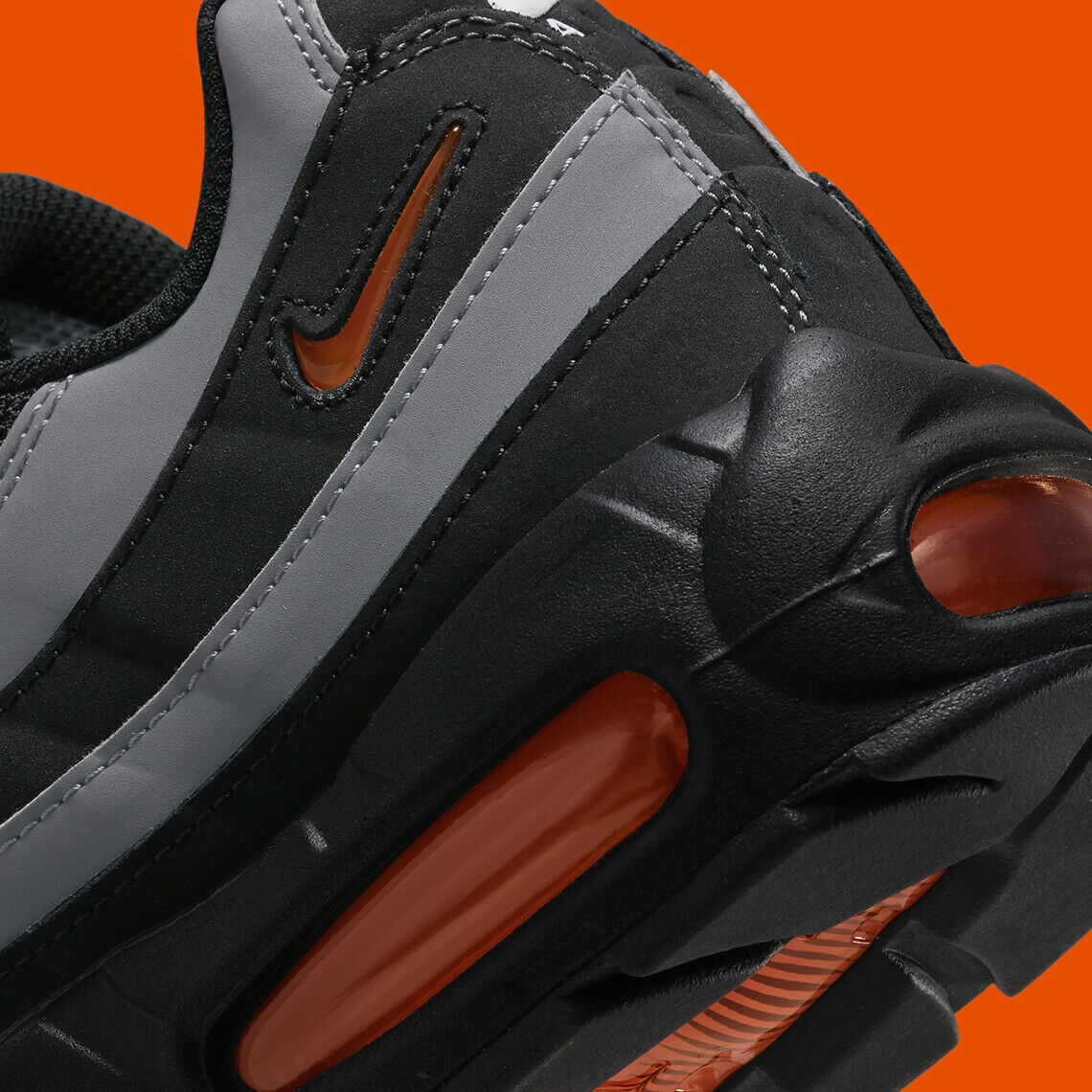 Nike Air Max 95 Halloween Black Iron Grey Safety Orange Nike Air Max 95 Halloween Black Iron Grey Safety Orange