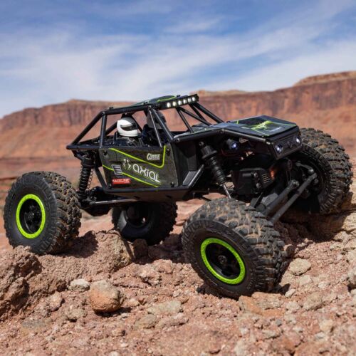 Axial AXI01002V2T1 1/18 UTB18 Capra 4WD Unlimited Trail Buggy RTR Black - Picture 10 of 12