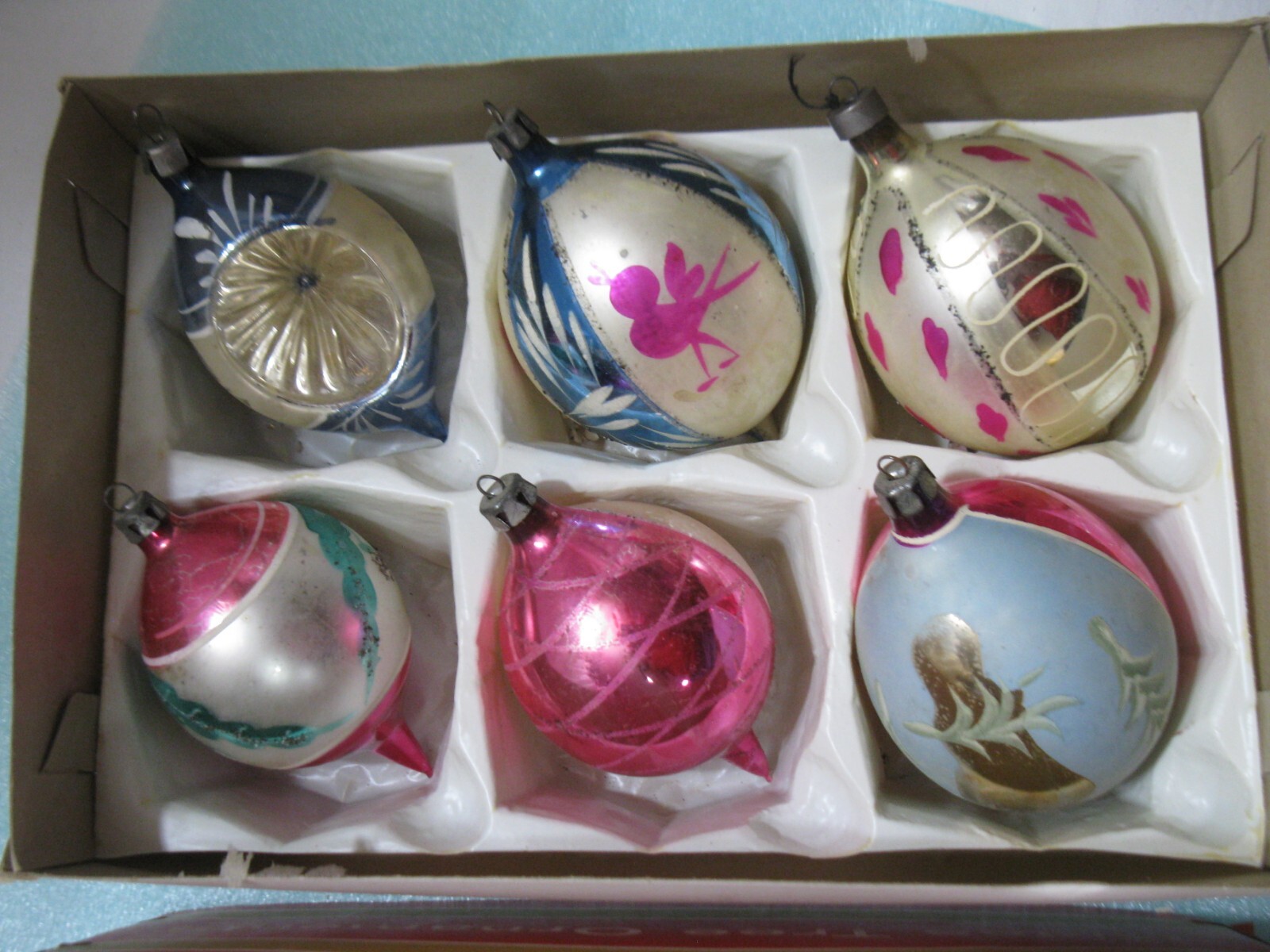 VINTAGE GLASS CHRISTMAS TREE ORNAMENTS 6 MOSTLY POLAND WITH BOX GOOD