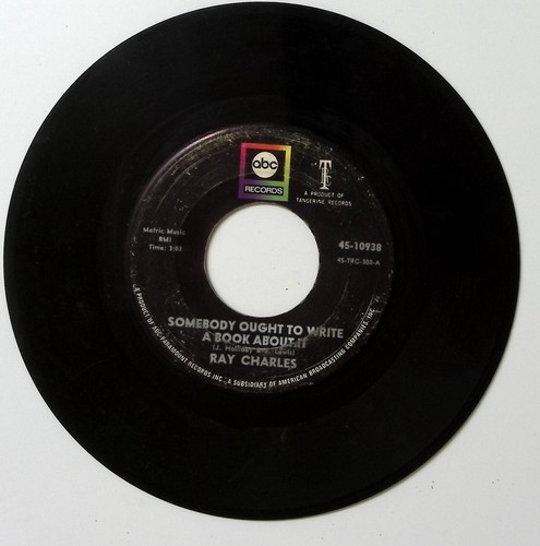 RAY CHARLES SOMEBODY OUGHT TO WRITE A BOOK ABOUT IT/HERE WE GO...VINYL 45 57-98 - Picture 2 of 3