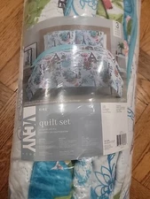 Vcny Home Quilt Set, Soft Reversible Bedding with Matching Shams,  King Set