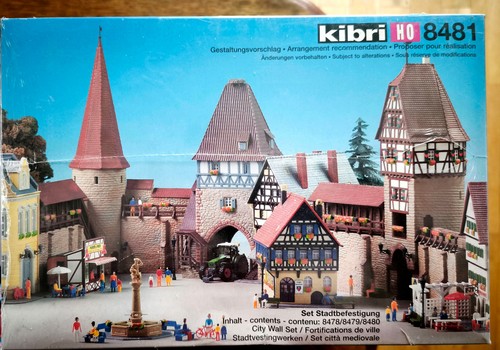 # Kibri H0 8481: Set "Fijación urbana" 3 piezas / nuevo/embalaje original | Zustand: Neu