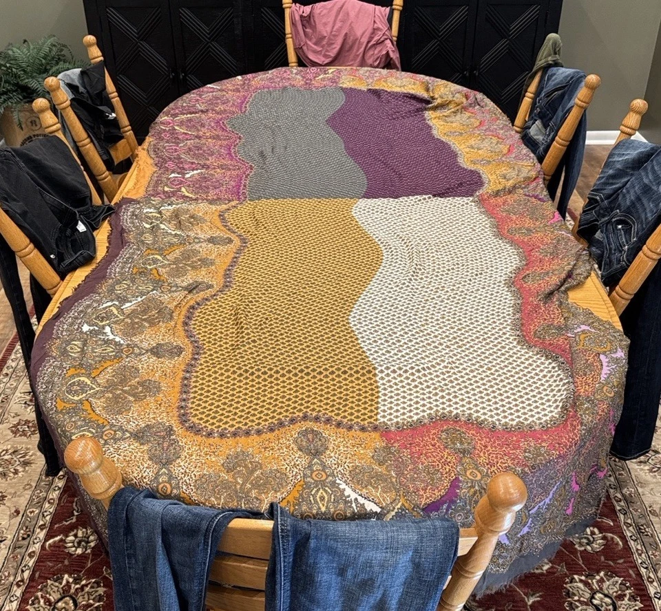 Gucci Mujer Morado Naranja Paisley Gran Tamaño Flecos Modal Seda Bufanda Envoltura Usado en Excelente Condición Foto 3 de 4