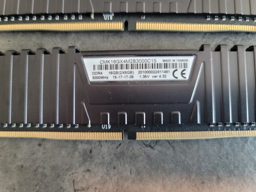 Corsair Vengeance LPX 16GB (2x8GB) DDR4 3000MHz SDRAM PC4 24000 PC Memory Sticks - Picture 4 of 4