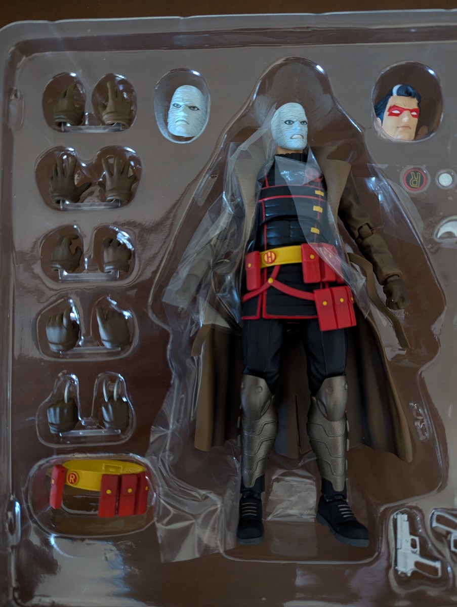 Medicom Toy MAFEX 133 Hush Batman Hush Action Figure - No.133 DC