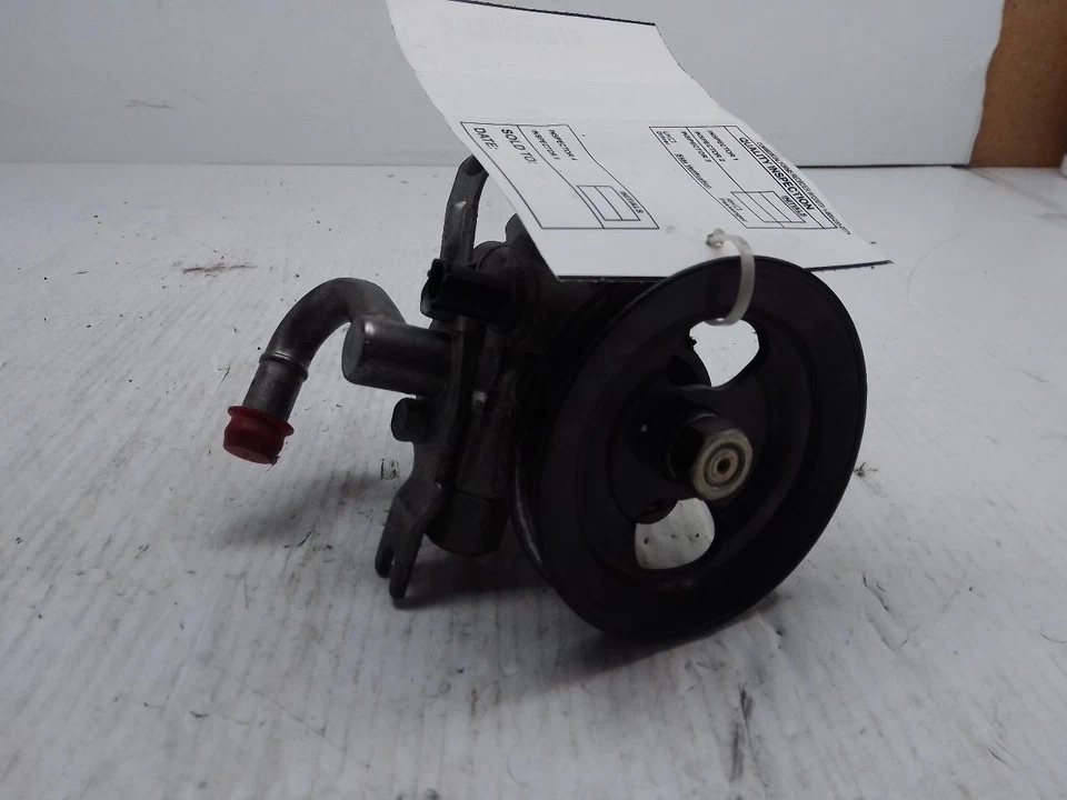 Used Power Steering Pump fits: 2010 Kia Rio  Grade A - Image 2 of 4