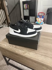 Jordan Air Jordan 1 Low SE Black/White Men's Athletic Shoes