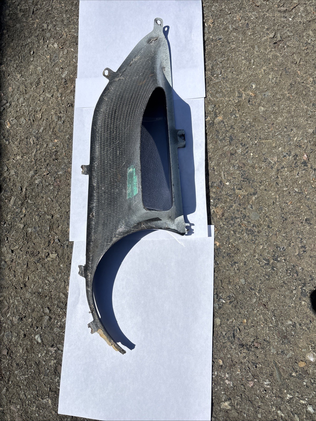 Ferrari 488 Carbon Fiber Taillight Trim – Original Style, Gloss Finish
