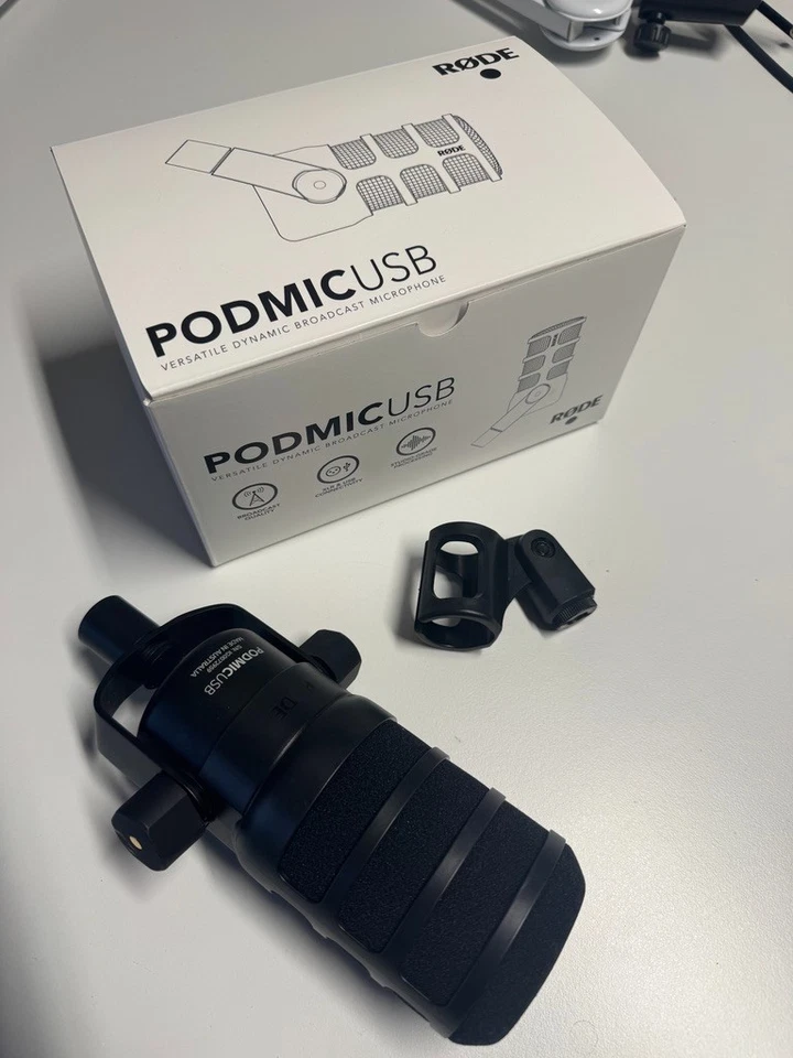 RØDE Podmic USB Sprecher Mikrofon mit XLR und USB-C Anschluss + keepdrum Gelenka