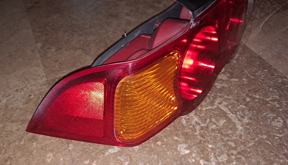 2002 2003 2004 Acura RSX Tail Light Driver Left Rear Side Incandescent  - Изображение 3 из 4