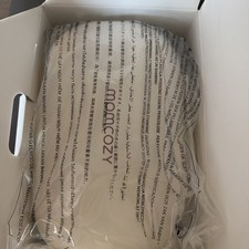 Momcozy M5 9-Levels Double Wearable Breast Pump - White Box Lil Damage