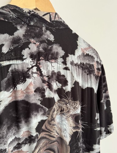 Allsaints “Gobi” Short Sleeve Shirt Floral Hawaiian Tiger Print Black Large - Picture 11 of 11