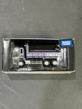 Camión de volteo Tomica Limited Isuzu Giga púrpura #106 coche fundido a presión juguete