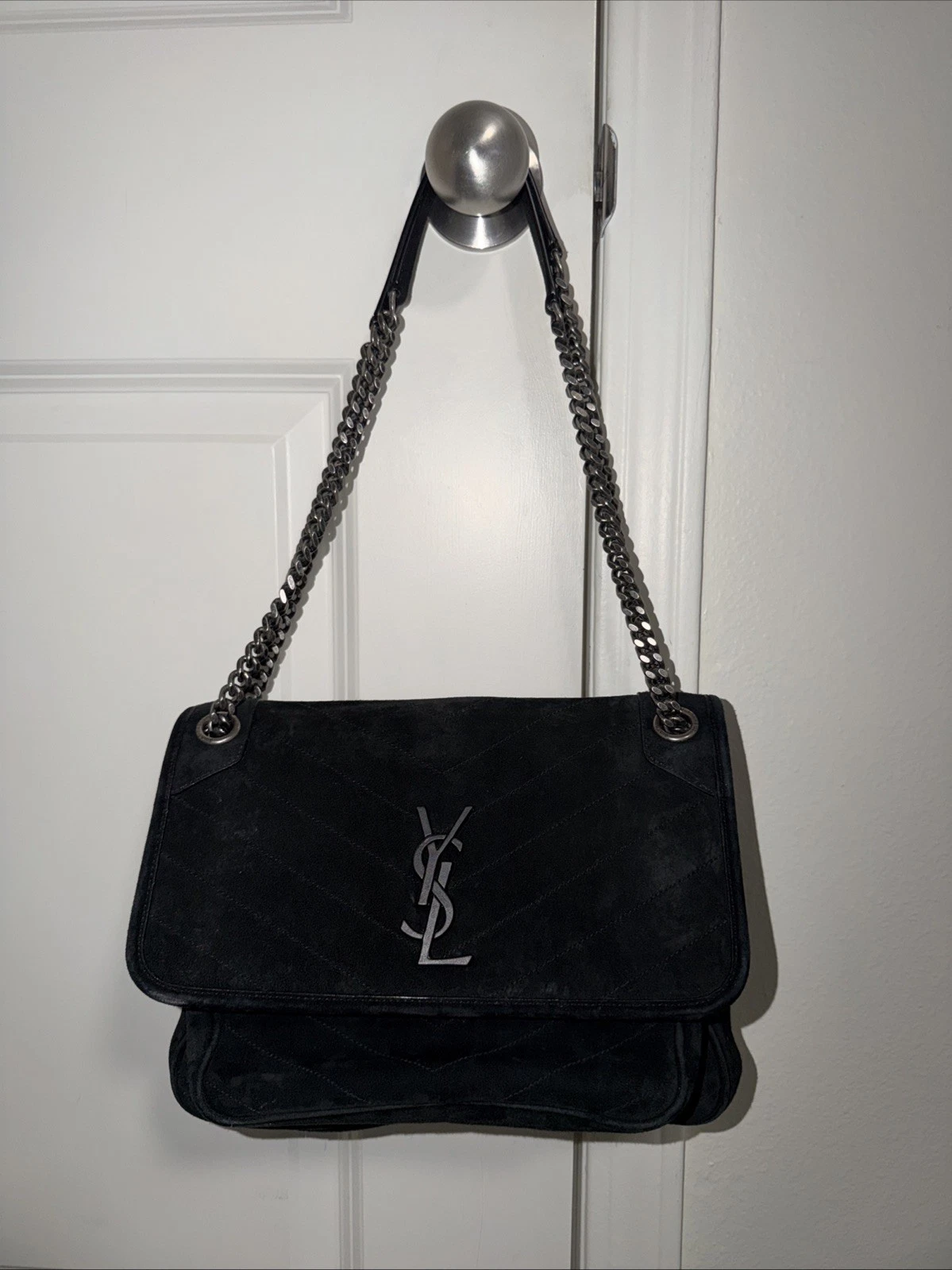 Saint Laurent — YSL Authentic Saint Laurent Medium Niki Chain Bag
