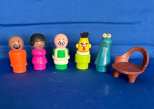 Vintage Fisher Price Sesame Street Little People Play Set Figures 1975-78 #938