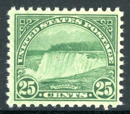 USA 1931 Niagara Falls 25¢ Green Rotary Perf 10½x11 Scott #699 MNH I504