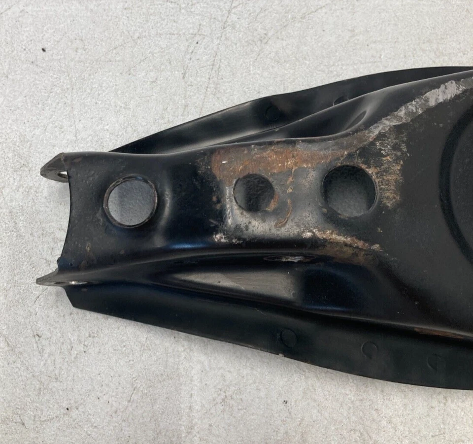 05-16 Mercedes Benz SLK 350 Driver Rear Lower Suspension Control Arm OEM - Image 3 of 4