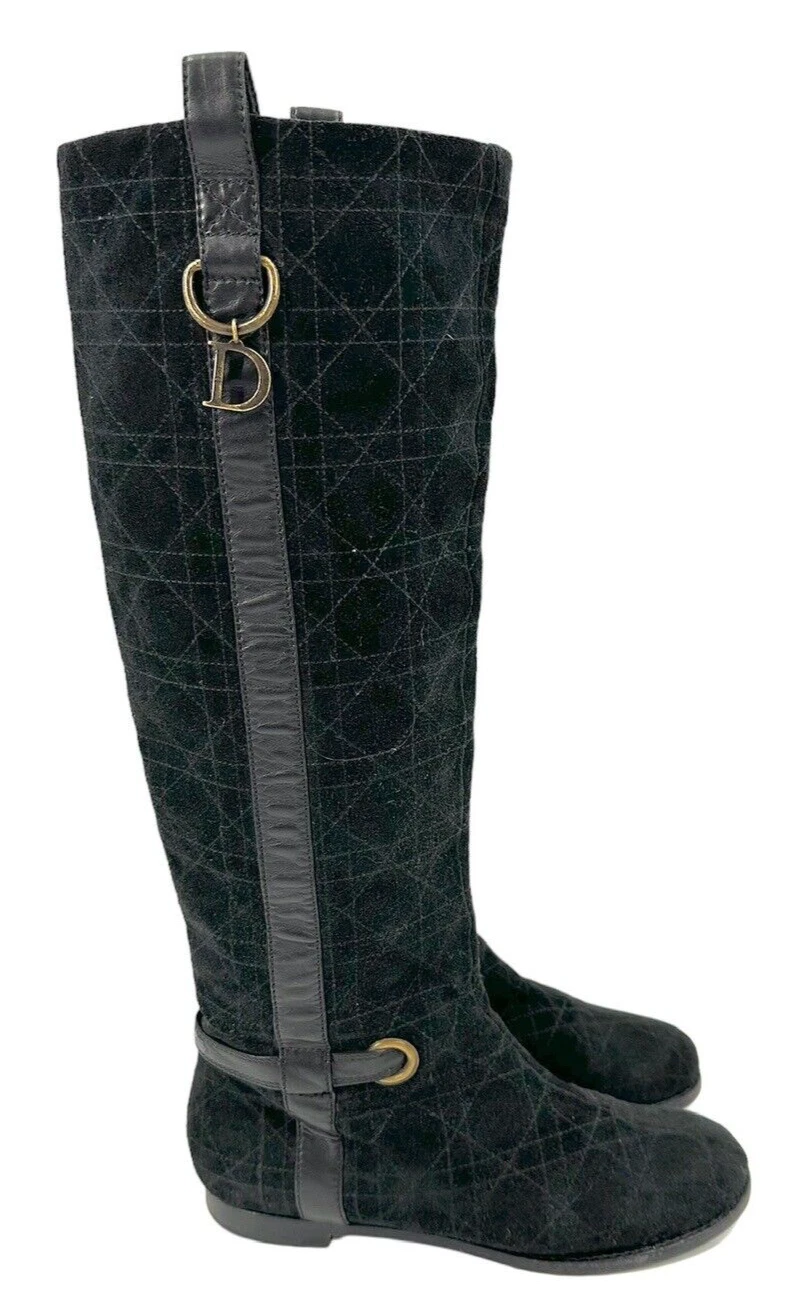 Bottes d'équitation Christian Dior taille 38 US 8 noir matelassé cuir daim logo breloque