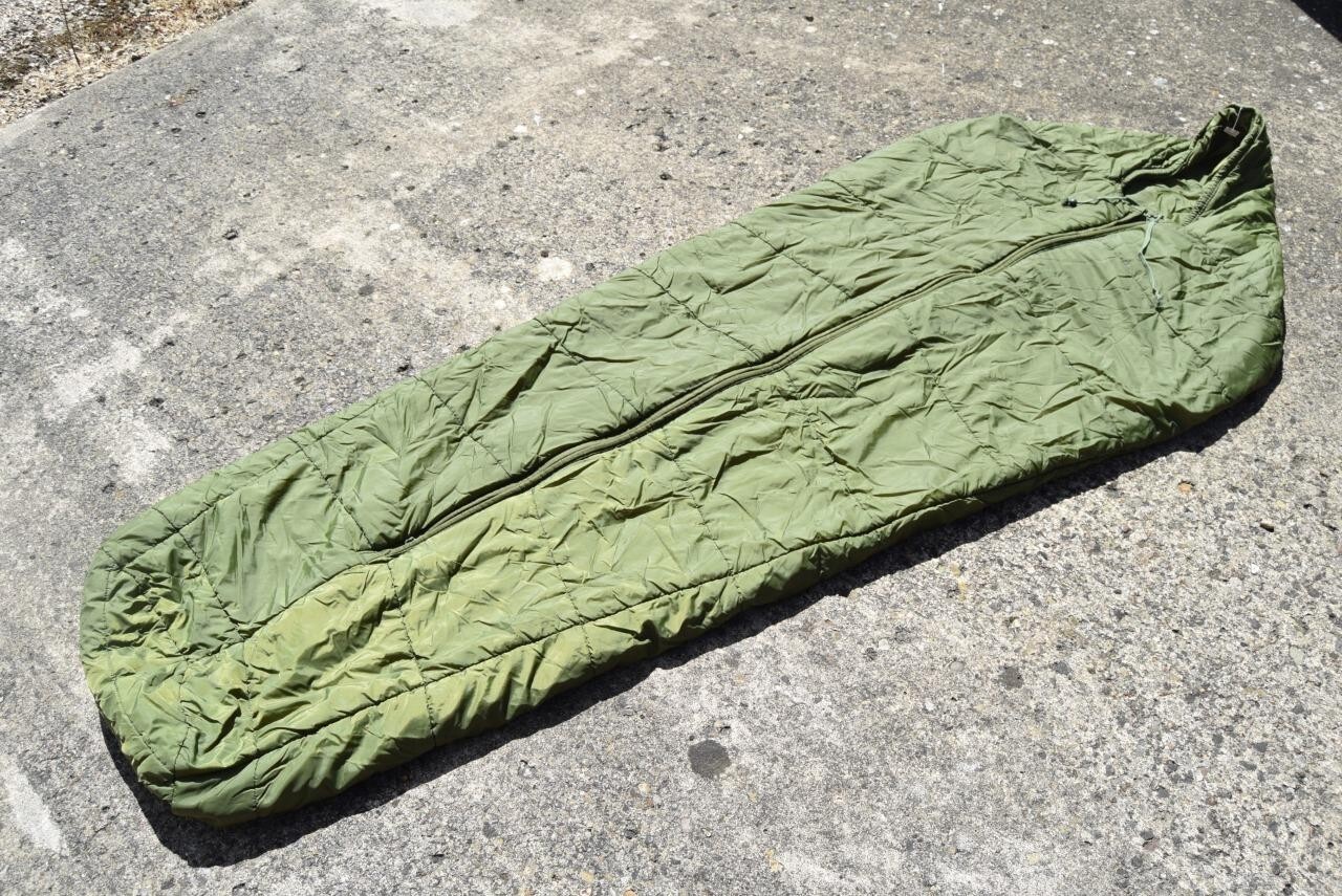 British Army Surplus Arctic Sleeping Bag Extreme Cold Weather eBay