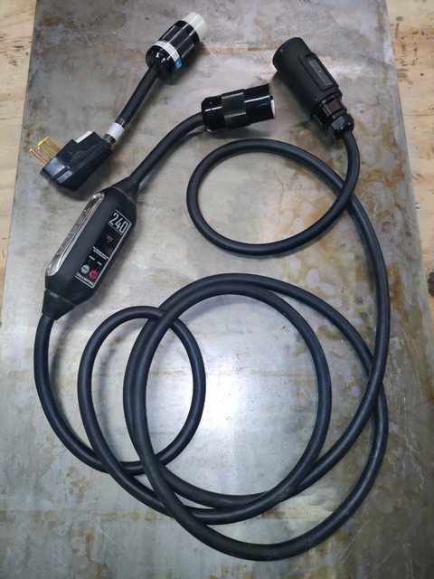 Tesla Roadster (2008-2012) W/D Plug Adapter (NEMA 14-50), 240 Mobile Connector