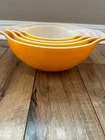 Vintage Pyrex Sunflower Daisy Yellow Orange Cinderella Nesting Bowl Set Of 4
