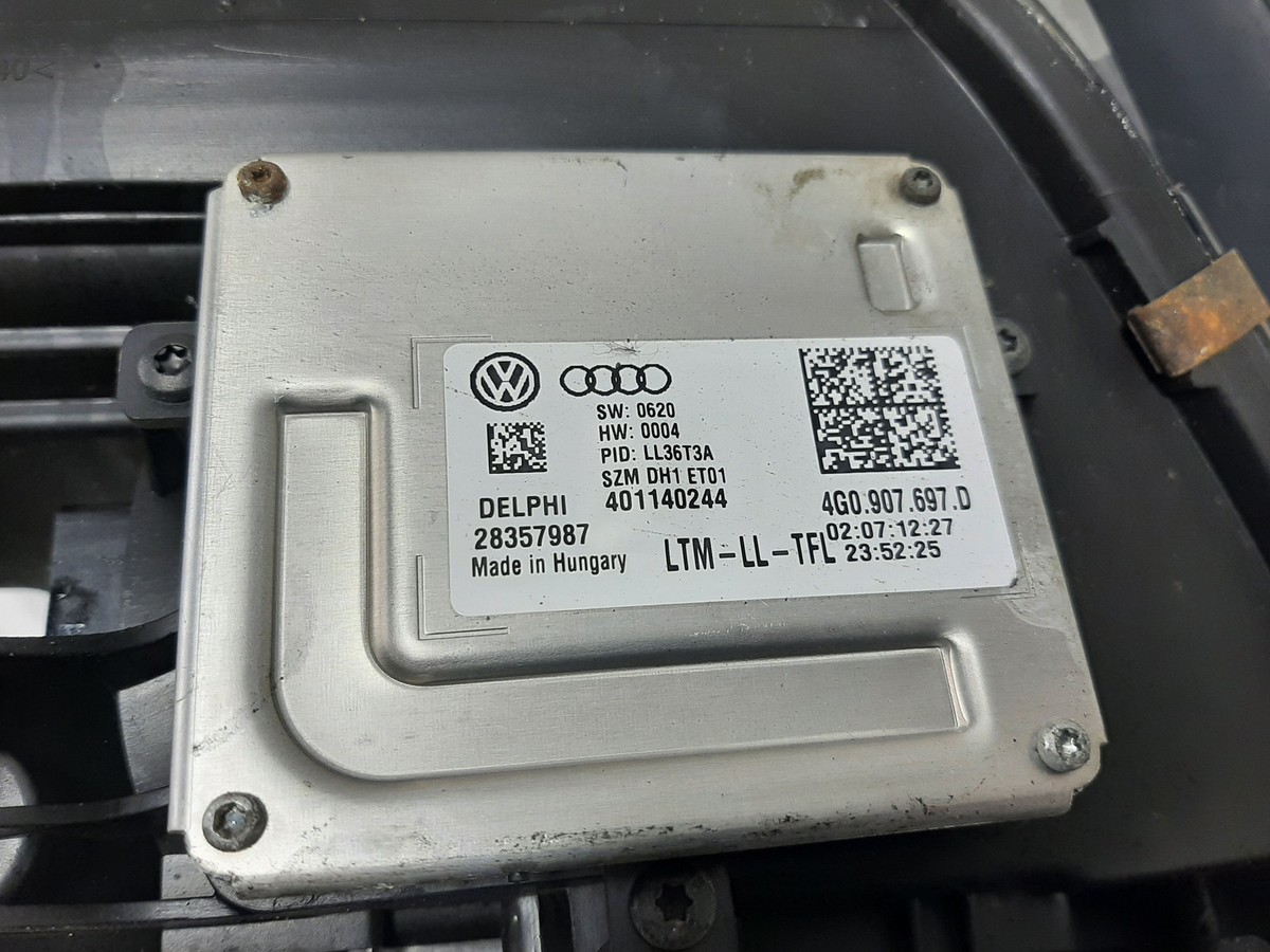 AUDI A5 Sportback 8TA Vorne Rechts Scheinwerfer 8T0941032D