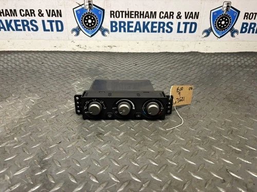 MITSUBISHI EVO 9 FQ360 (2006) - HEATER / CLIMATE CONTROL PANEL MR979535