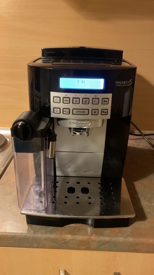 DeLonghi ECAM 22.366.B Magnifica S Kaffeevollautomat Cappuccino Kaffeemaschinew, Foto 1 von 3