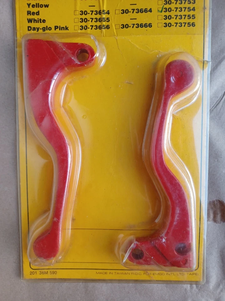 Juego de palancas cortas Emigo Alloy GP Kawasaki Suzuki Yamaha rojo NOS 30-73754 Foto 4 de 4
