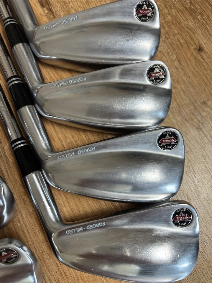 MacGregor V-Foil M675 Speed Forged Milled Iron Set R200 Regular Flex - Image 2 of 4