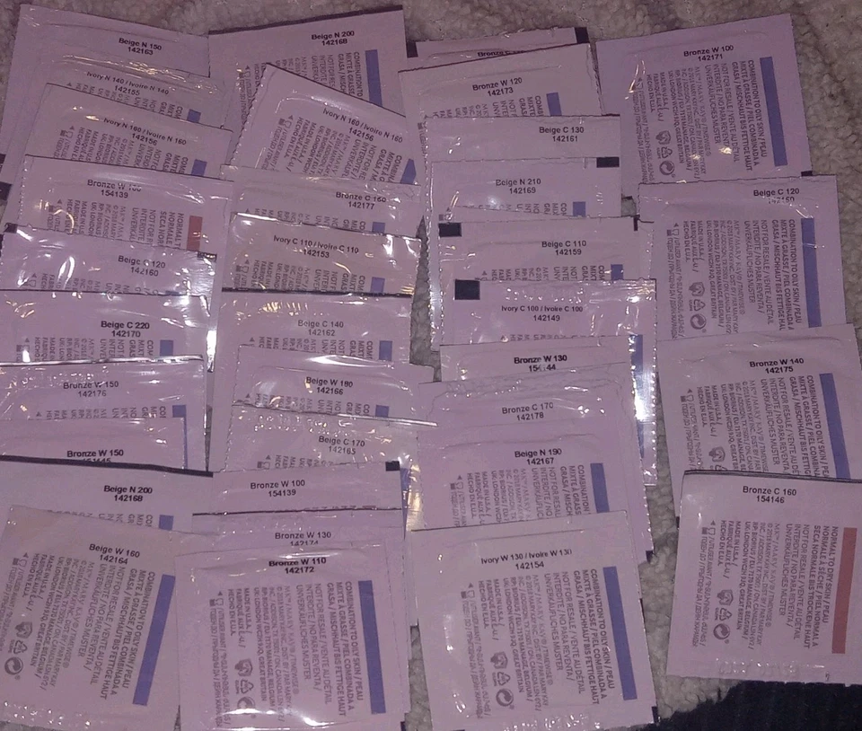 Lot Of 36 Mary Kay Timewise Matte Luminous Foundation Samples - Image 3 of 4