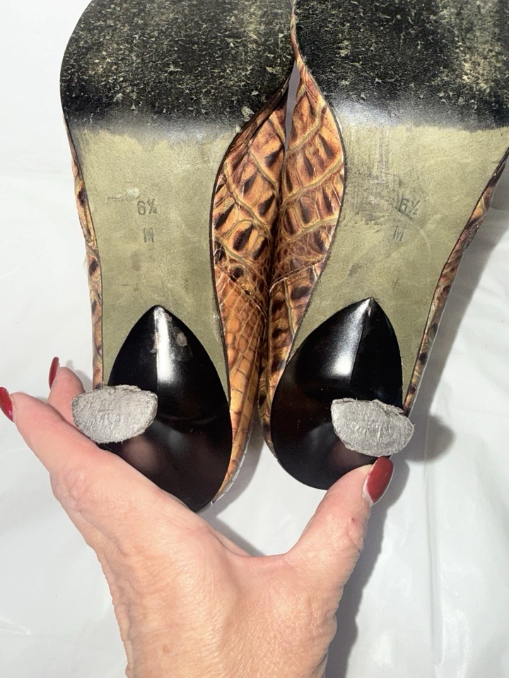 DONALD J. PLINER SARRA Brown Crocodile Ankle Boots size 6.5 M - Image 4 of 4