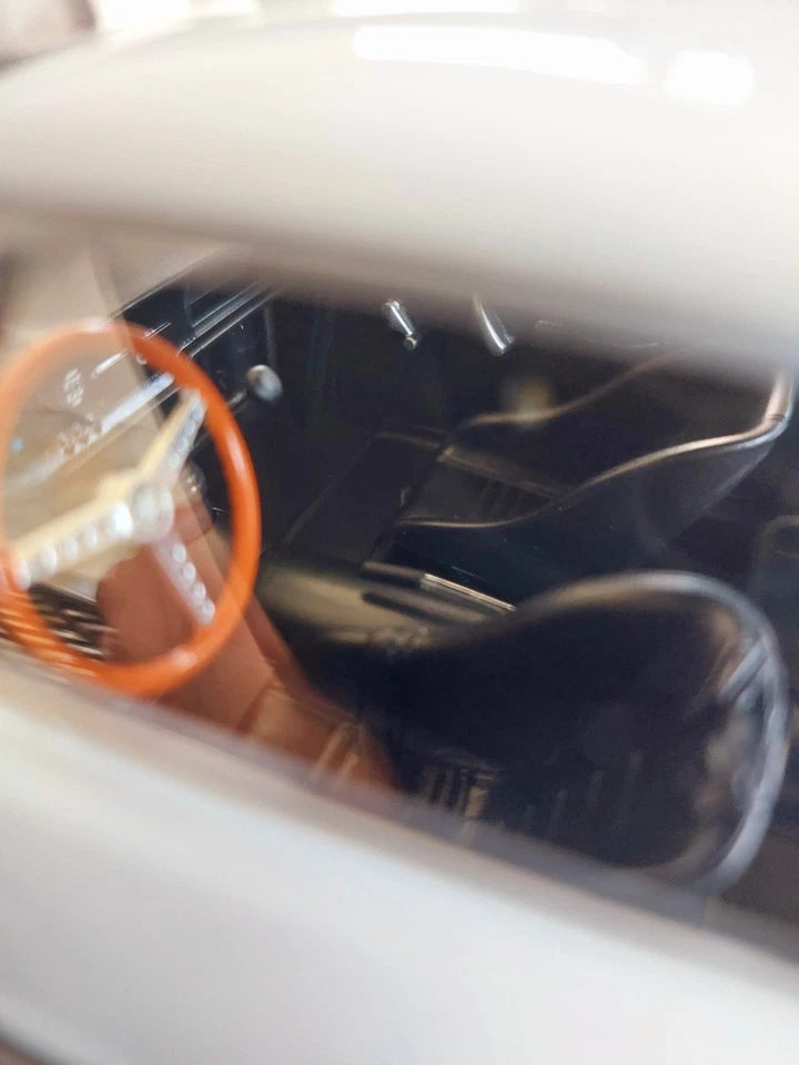 Alfa romeo GTA 1:18 Limited Bianco - Immagine 4 di 4