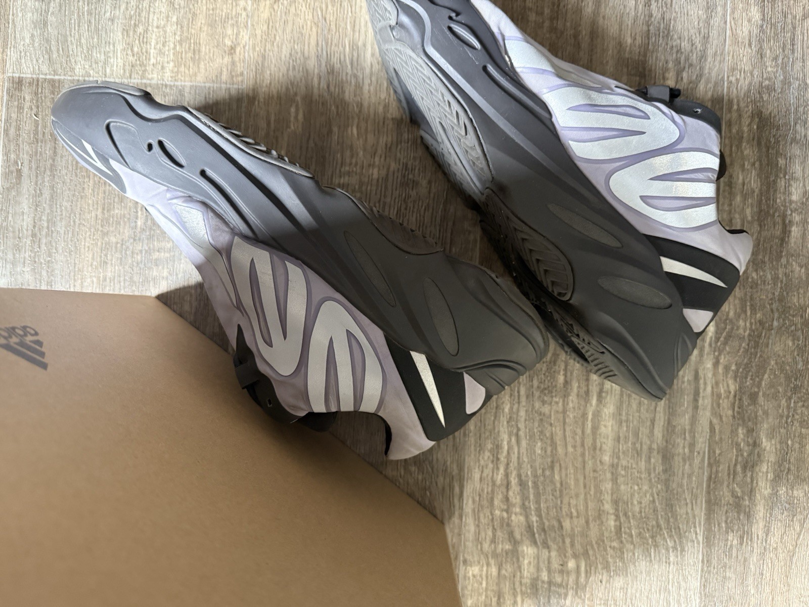 SAOLA ADIDAS YEEZY 700 MNVN Taglia 12 Uomo U iene Vieneto for contola