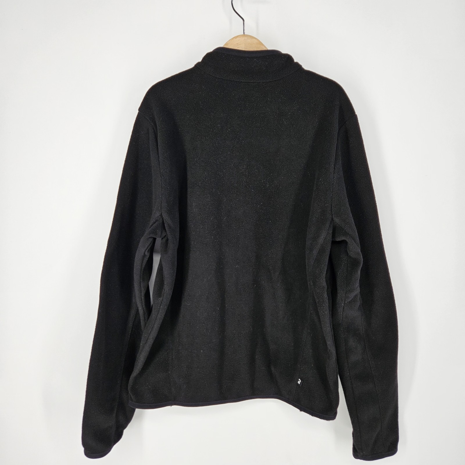 Decathlon Quechua Fleece Boys Black Full Zip Jacket 12-13 Sweatshirt image 4