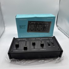 Realistic 4-Channel Stereo Microphone Mixer 32-1105 with Box