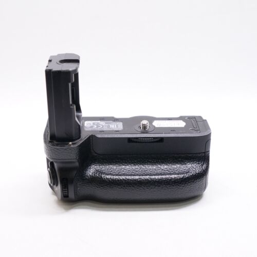 Sony VG-C3EM Vertical Grip for Sony A9 A7III A7RIII - Picture 1 of 3