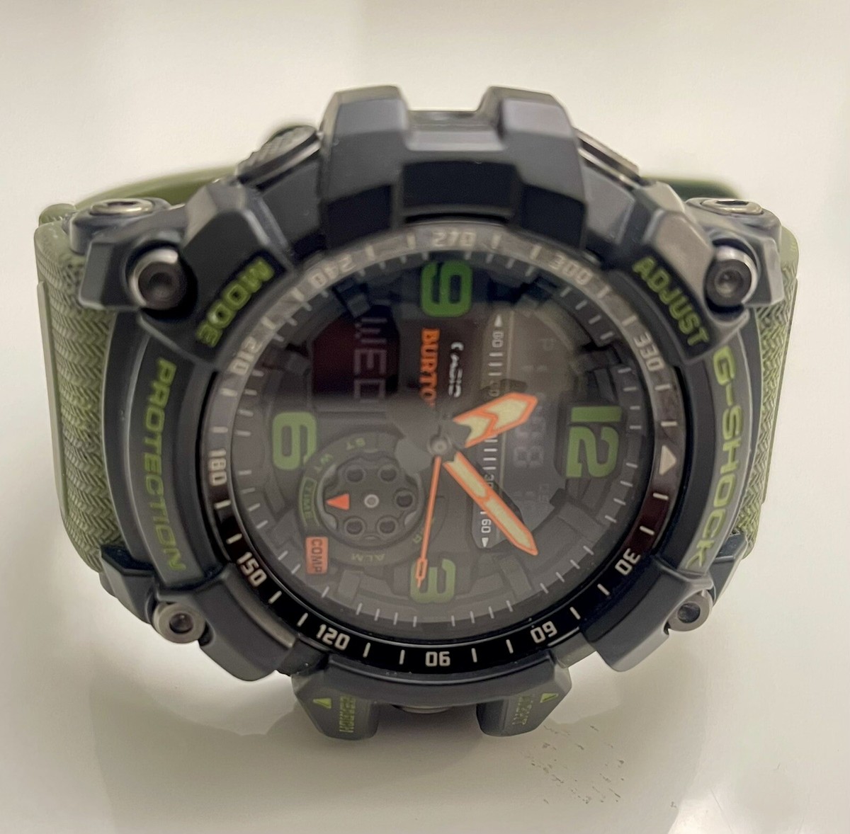 Casio G-SHOCK BURTON Limited GG-1000BTN-1A 56.2 x 55.3 x Casio G-SHOCK BURTON Limited GG-1000BTN-1A 56.2 x 55.3 x