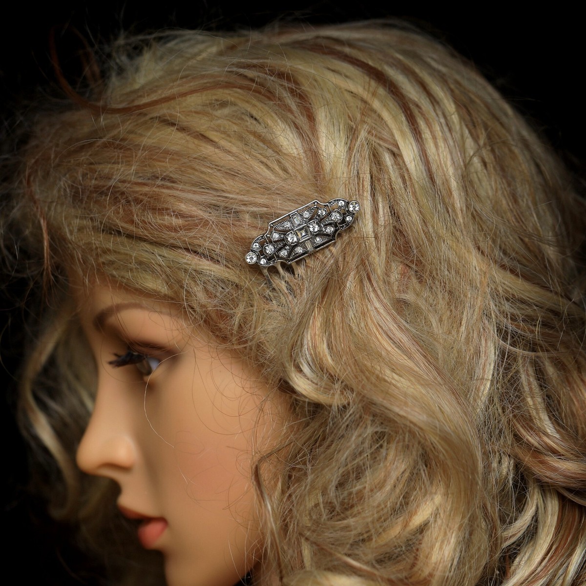 Peigne à Cheveux Art Déco Argenté Avec Strass Blanc - Style Années 1920, Neuf, Référence QD22