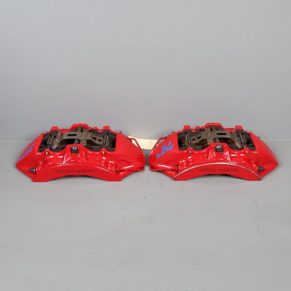 Aston Martin DB11 Volante 2019-2023 Front Brembo brake calipers with pads Set Red