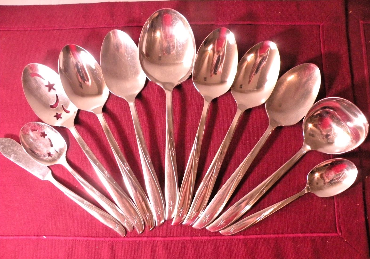 Set Of 11 Serving Pieces Oneida Twin Star Stainless Casserole Spoon Fork Ladle
Opens in a new window