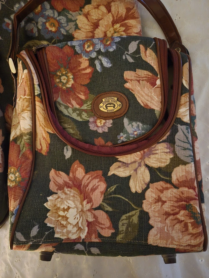 Cartera de 4 piezas Etienne Aigner de cuero y lona FLORAL BOLSO TOTE de colección  Foto 4 de 4