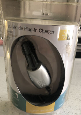 Case Logic Universal Vehicle Power Charger for Sanyo, Sony Ericsson, Kyocera 