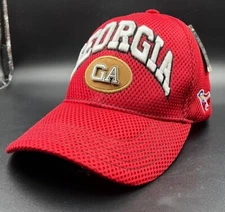 GEORGIA BULLDOGS Mesh Strapback Red Cap / Hat - Cap Together