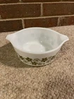 Vintage PYREX Spring Blossom Crazy Daisy 750ml Casserole Dish 472-B NO LID