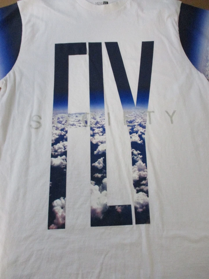 Camisa Fly Society Para Hombres XL Blanca Azul Nubes Deletrear Rap Hip Hop Estampado Completo Foto 3 de 4