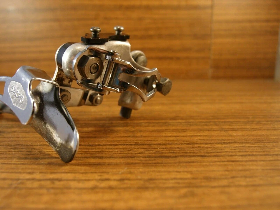 Desviador delantero vintage de carreras años 70 SACHS 28,6 mm abrazadera inferior hecho en Francia Foto 2 de 4