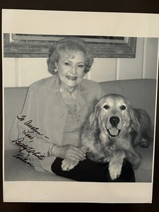 BETTY WHITE ORIGINAL AUTHENTIC AUTOGRAPH 8x10 PHOTO