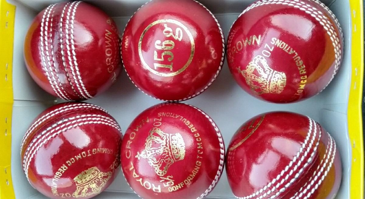 6 Cricket Ball box 2piece Red 156g Genuine Leather, High Quality